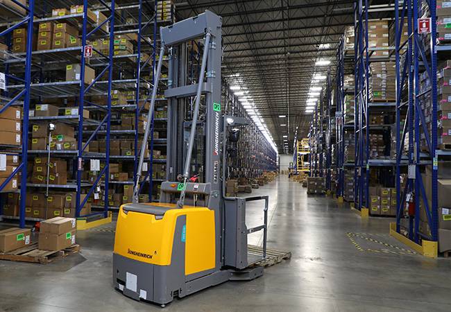 Jungheinrich forklift in Dallas Cowboys merchandise warehouse